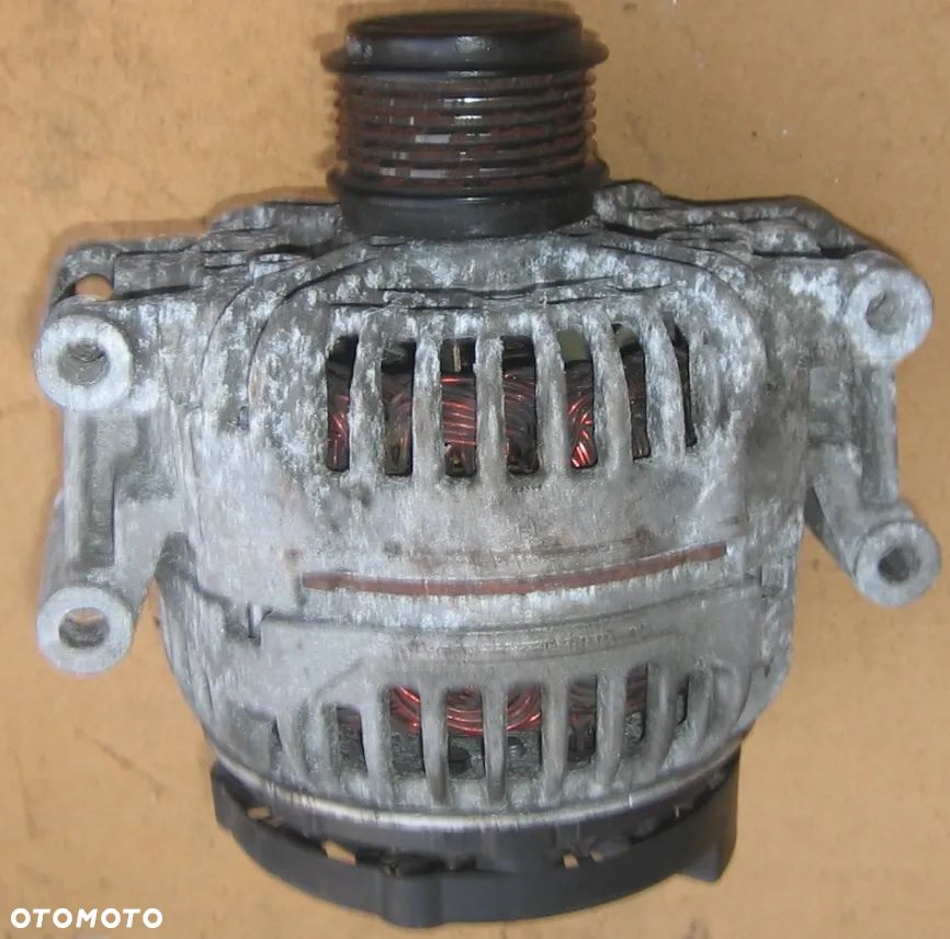 alternator 2.0 TFSI AUDI A4 B7 EXEO 06A903023G - 2