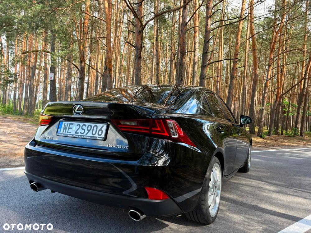 Lexus IS 200t Elite - 12