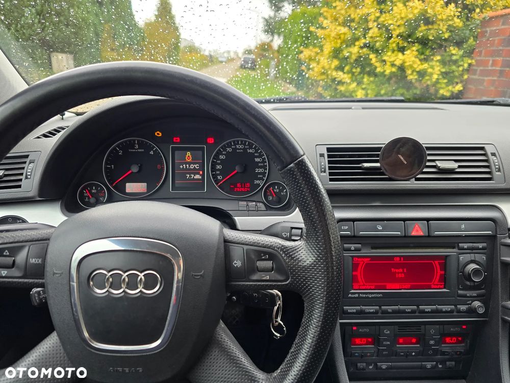 Audi A4 Limousine - 9