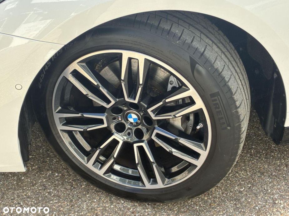 BMW Seria 5 520i mHEV M Sport - 17