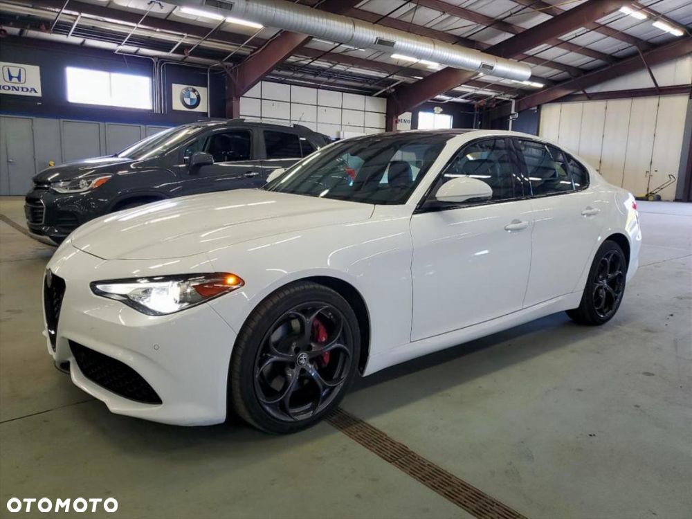 Alfa Romeo Giulia - 3