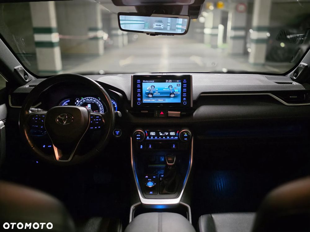 Toyota RAV4 2.5 Hybrid Black Edition by JBL 4x4 - 5