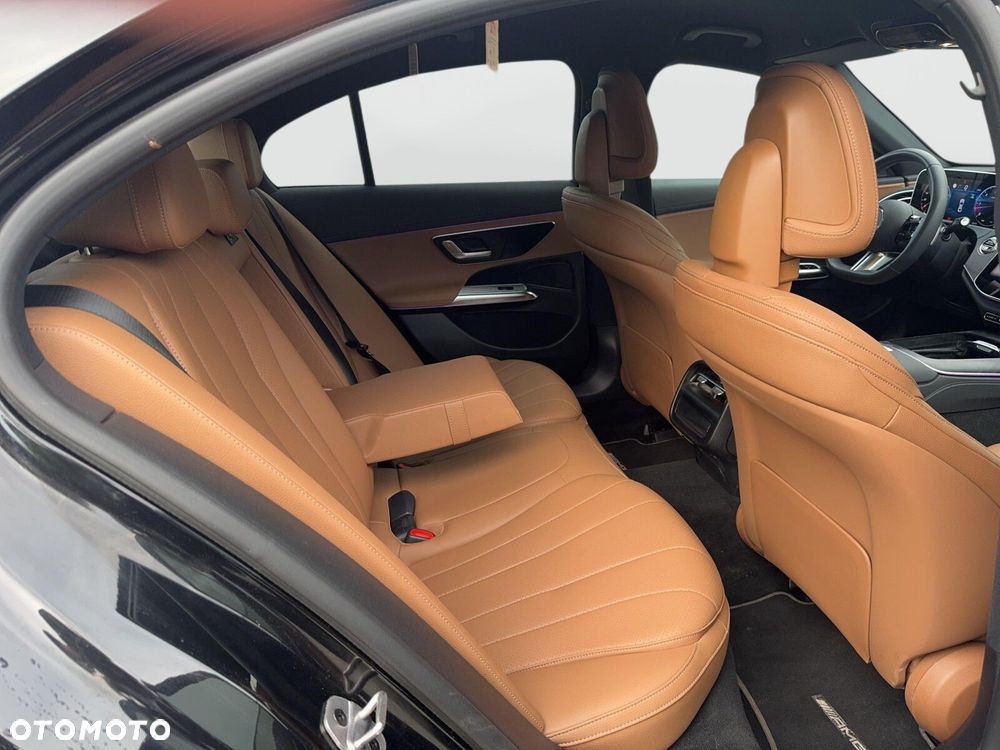 Mercedes-Benz Klasa E 220 d mHEV AMG 9G-Tronic - 22