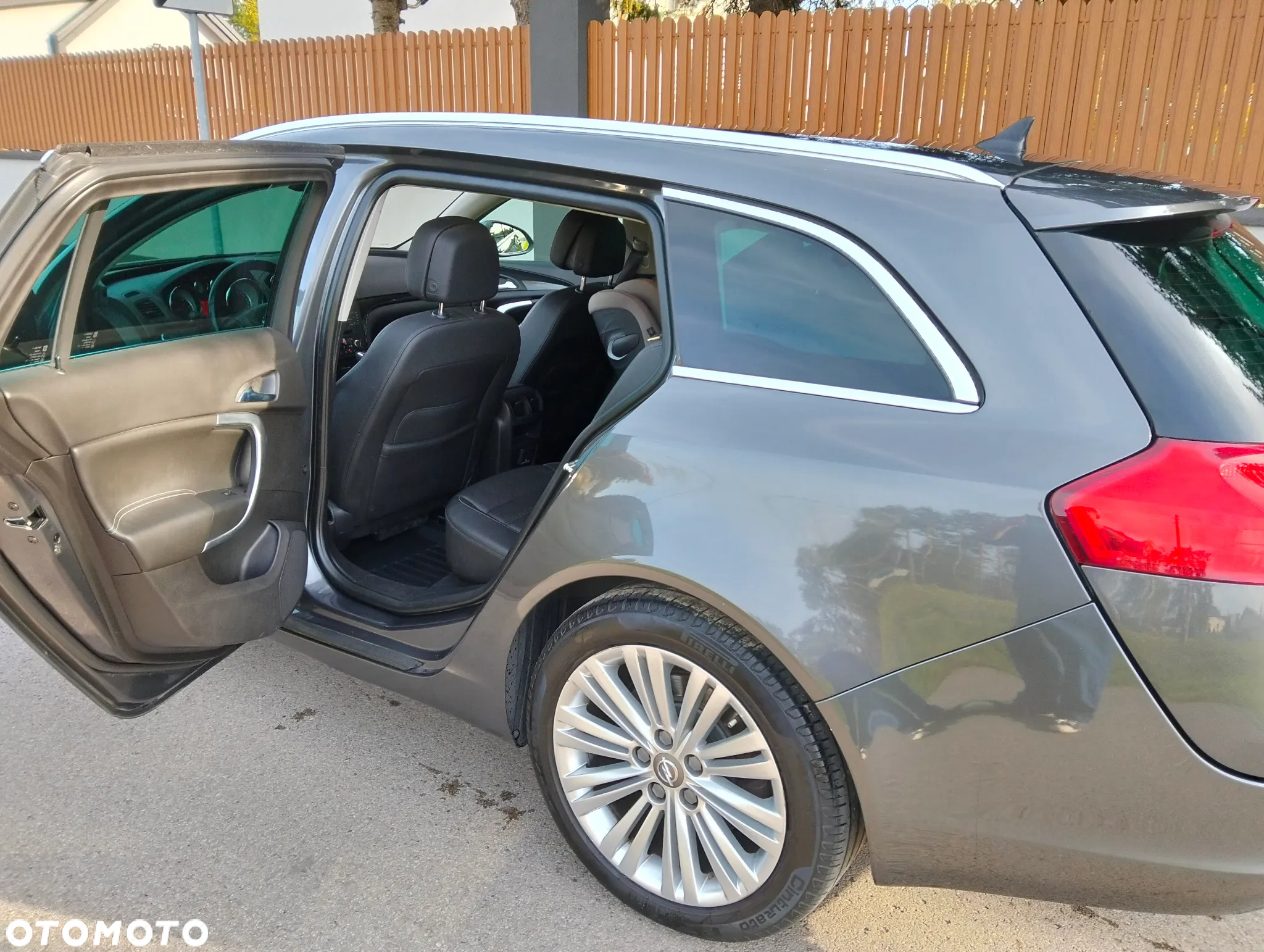 Opel Insignia - 11
