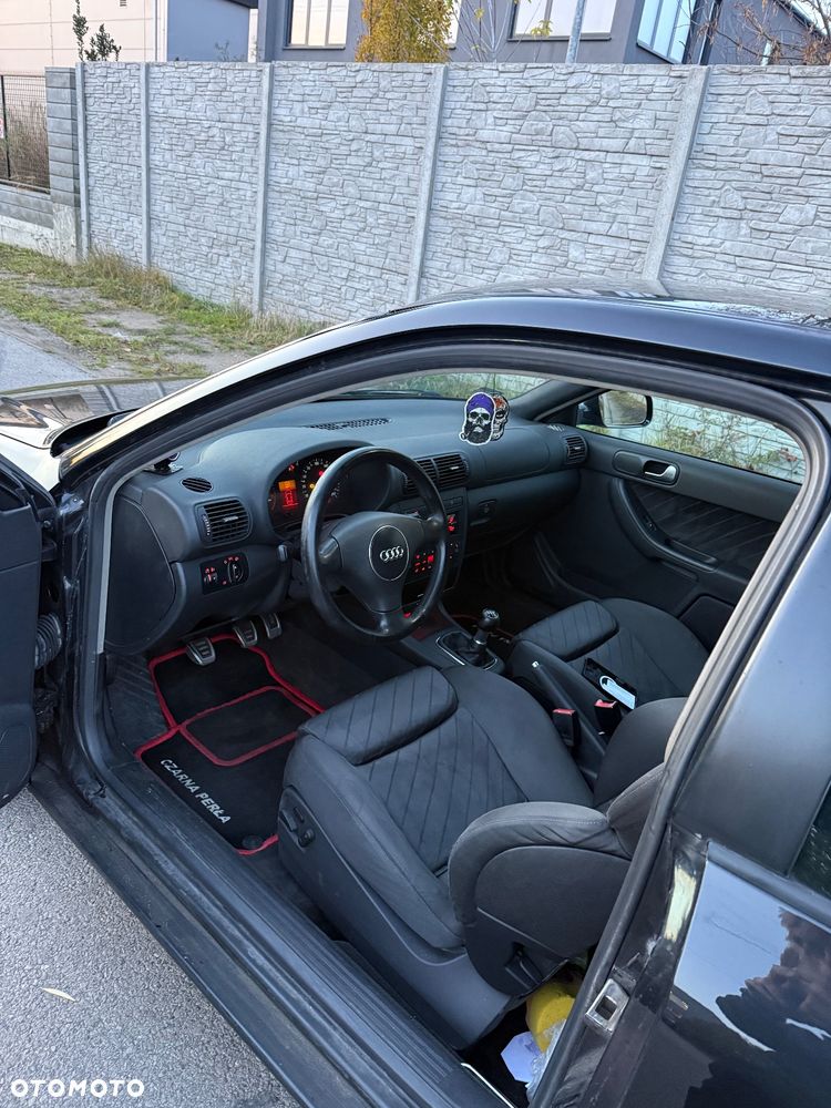 Audi A3 3-drzwiowe 1.8T Ambiente - 8