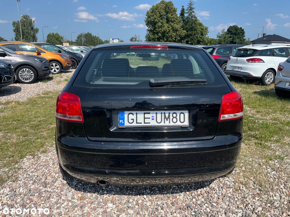 Audi A3 3-drzwiowe 1.6 S Line Sportpaket plus - 4