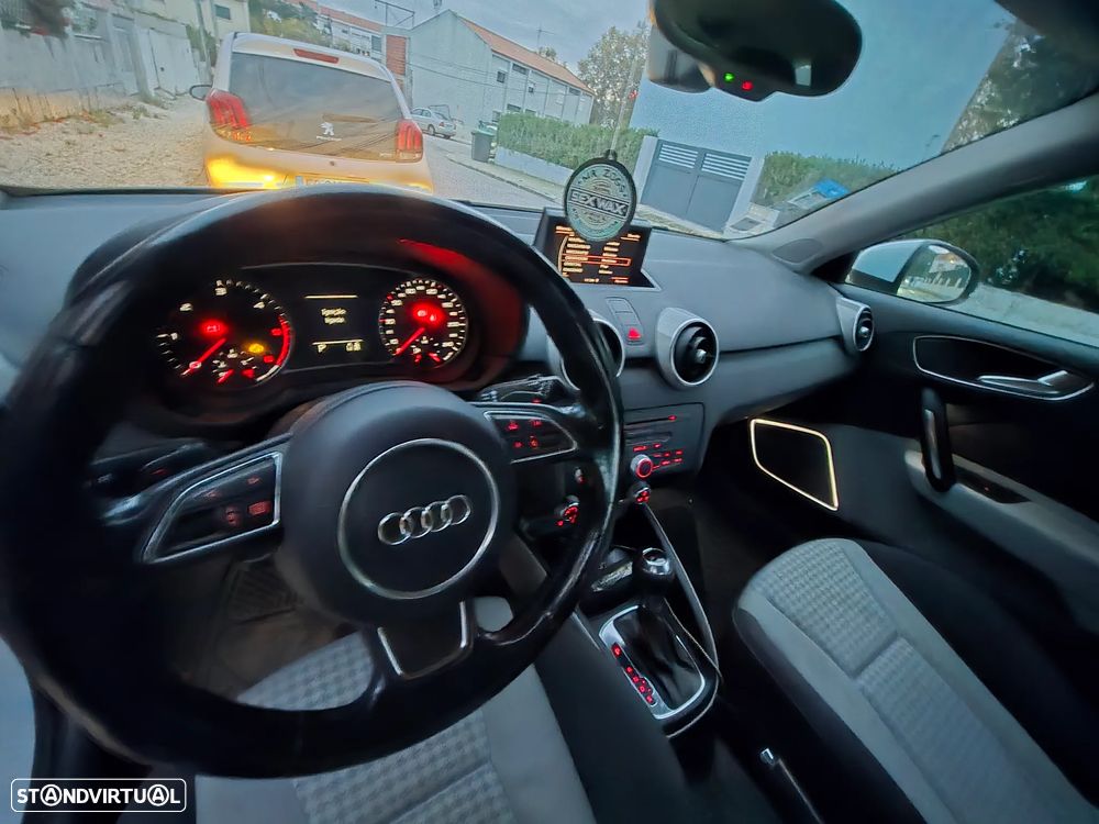 Audi A1 1.6 TDI S tronic S line Sport Pack - 11