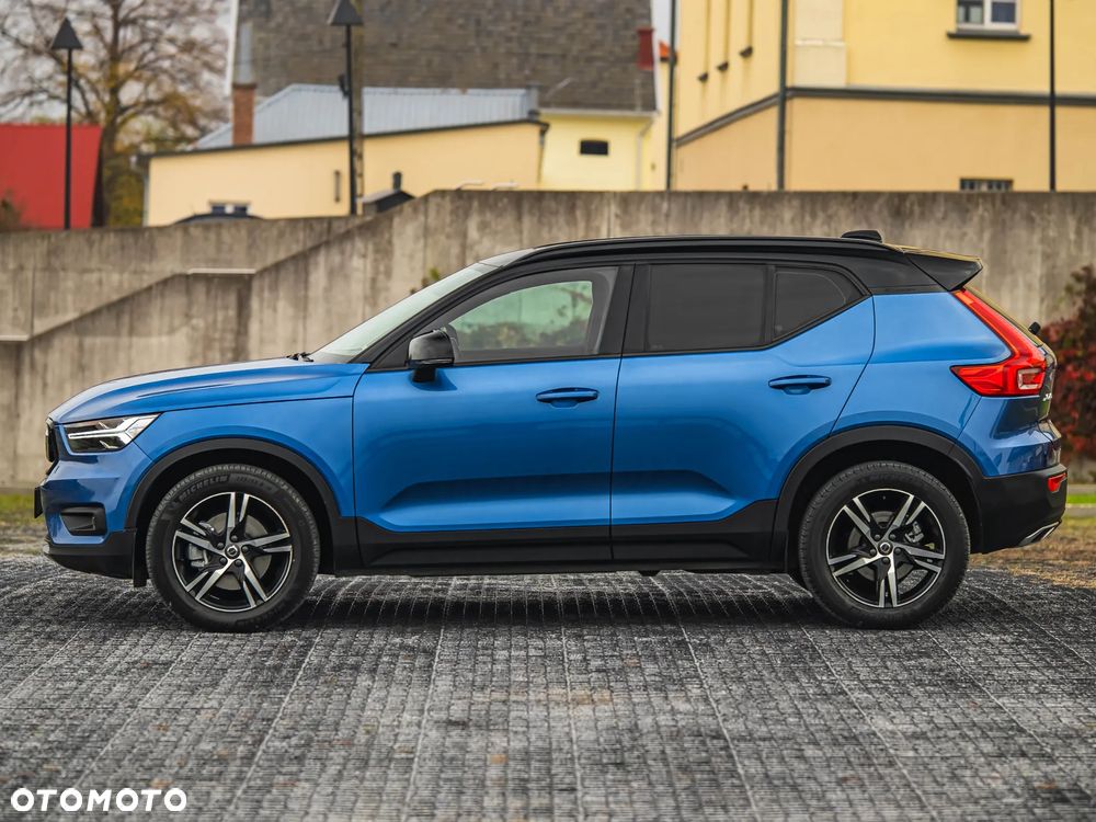 Volvo XC 40 D4 AWD Geartronic R-Design - 11