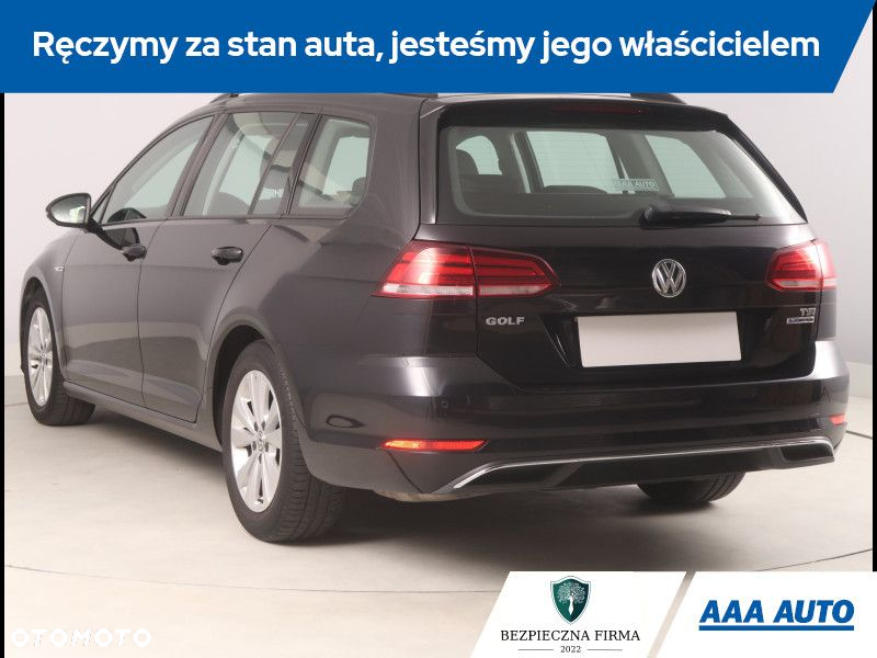 Volkswagen Golf - 5