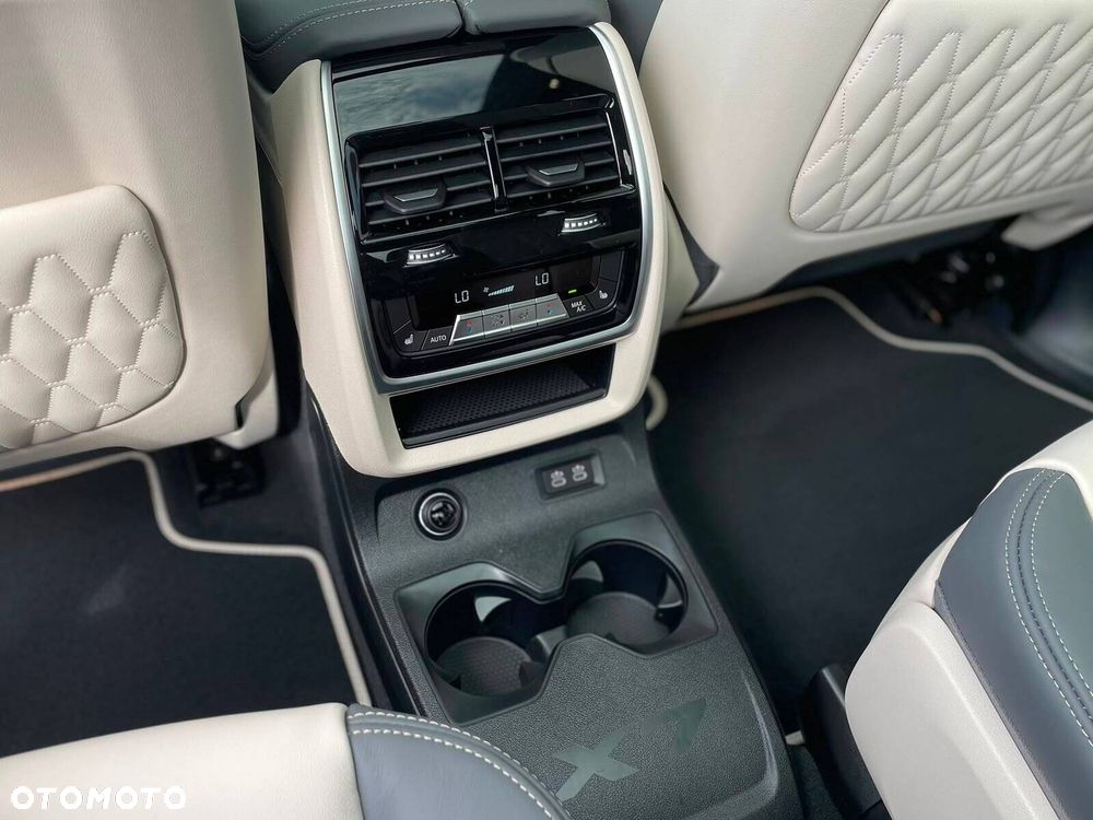 BMW X7 - 31