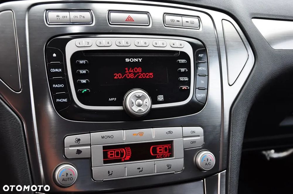 Ford Mondeo 2.0 FF Titanium - 37