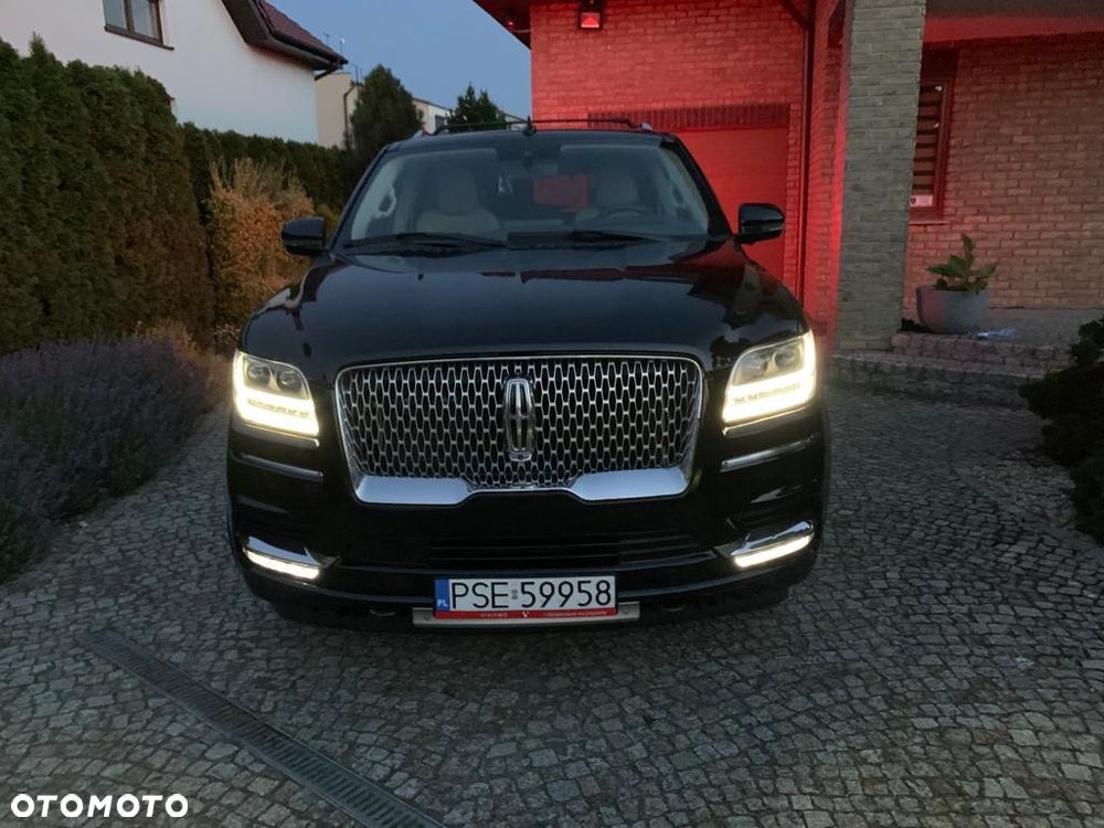 Lincoln Navigator - 1
