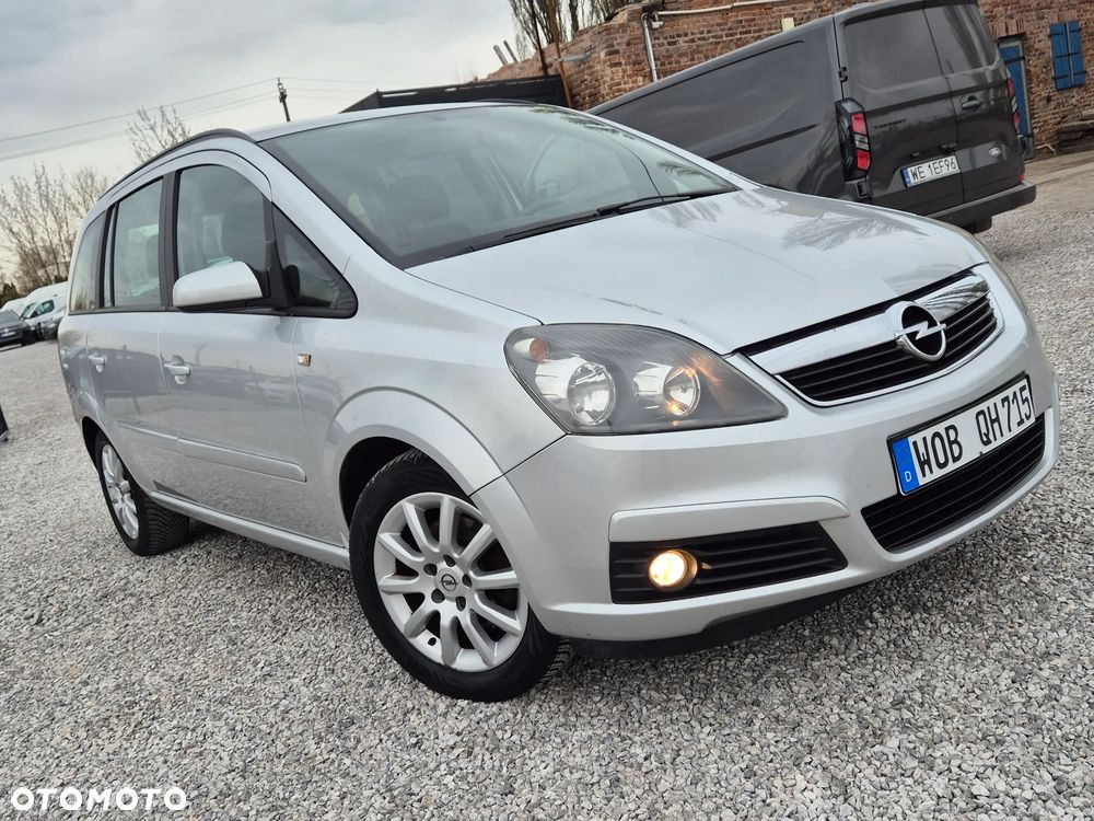 Opel Zafira 1.8 Innovation - 18