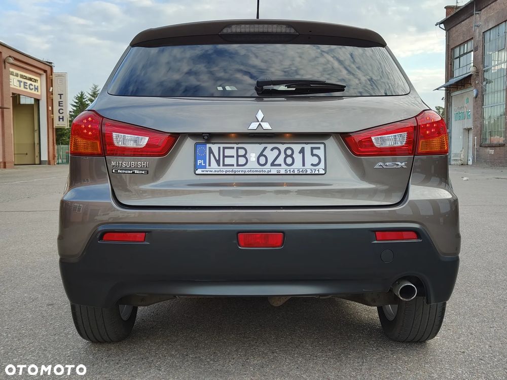 Mitsubishi ASX - 4
