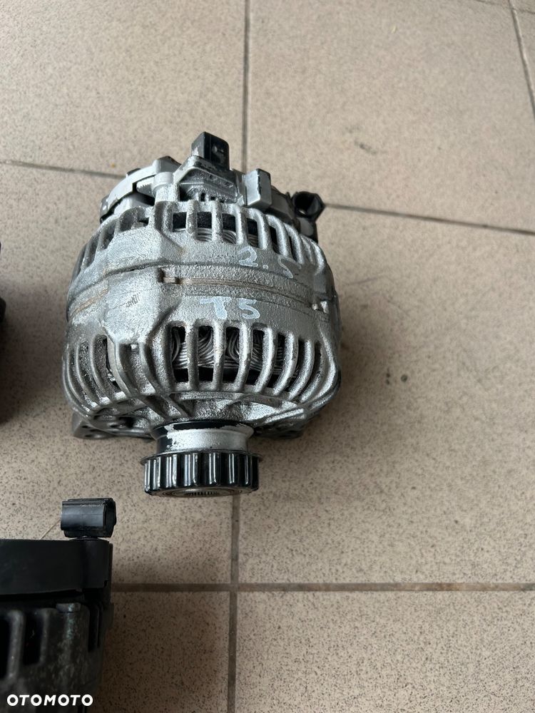 Volkswagen transporter T5 alternator 2.5  070903024A 070903024B 070903024F - 6