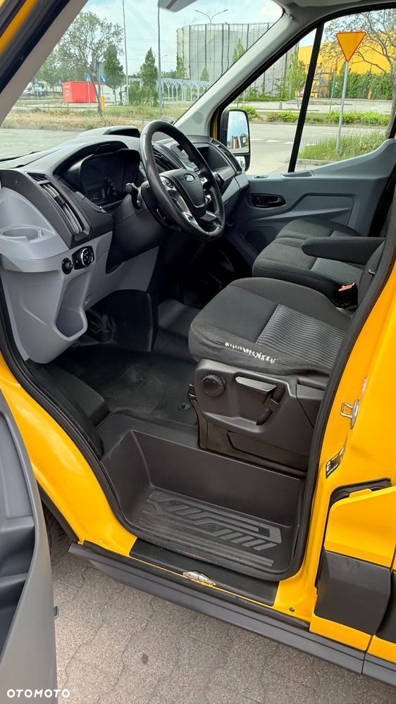 Ford Transit - 10