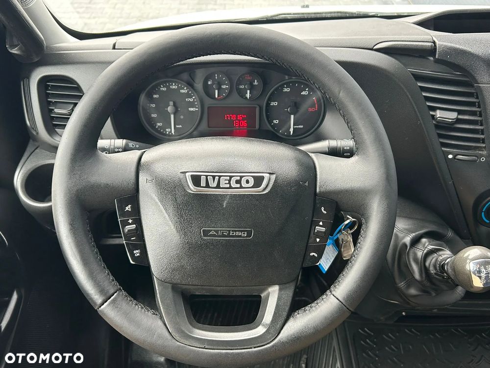 Iveco Daily 35S15 3.0 HPI Skrzynia 4,5m **Niski przebieg**KLIMA**Sprowadzony** - 10