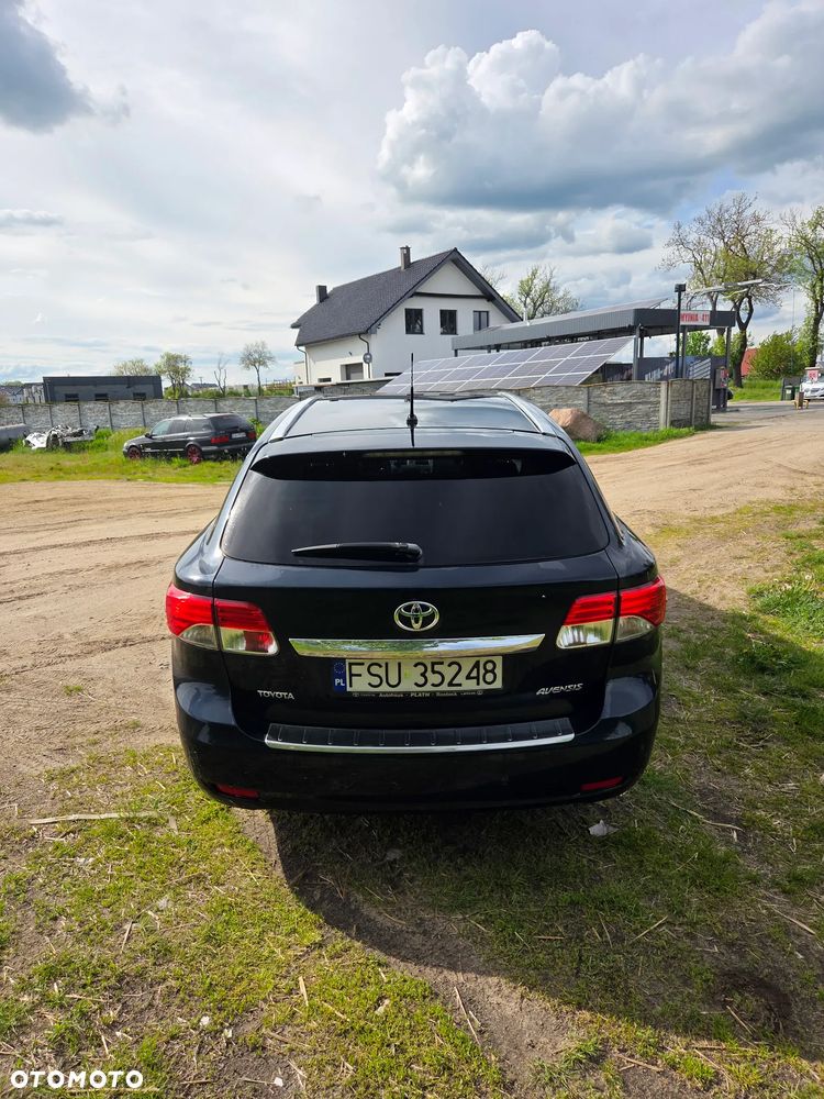 Toyota Avensis 2.0 D-4D Premium - 13
