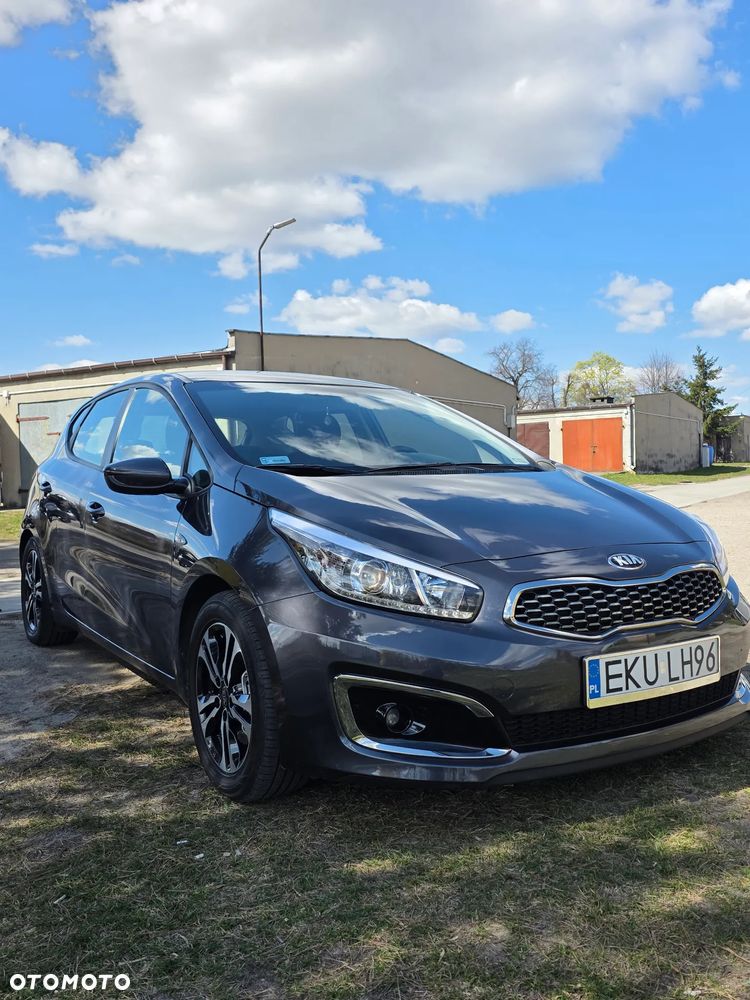 Kia Ceed - 1