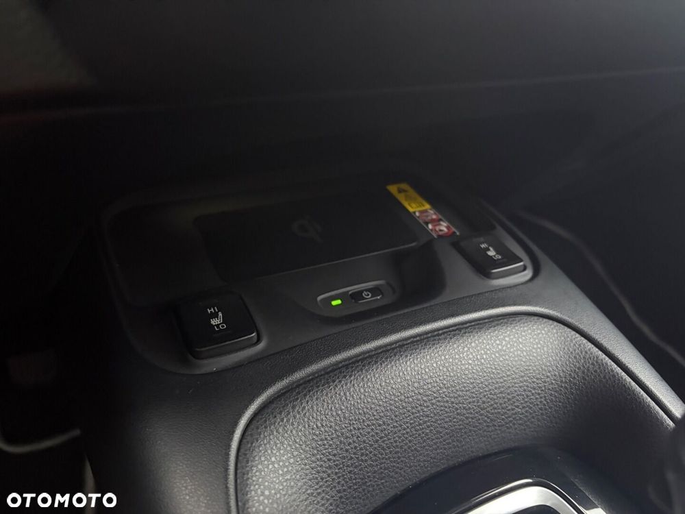 Toyota Corolla 1.8 Hybrid Style - 24