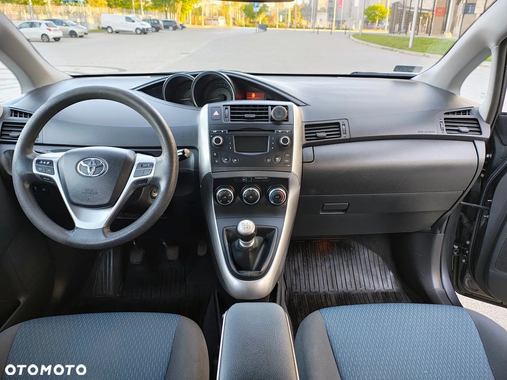 Toyota Verso 1.6 Active - 9