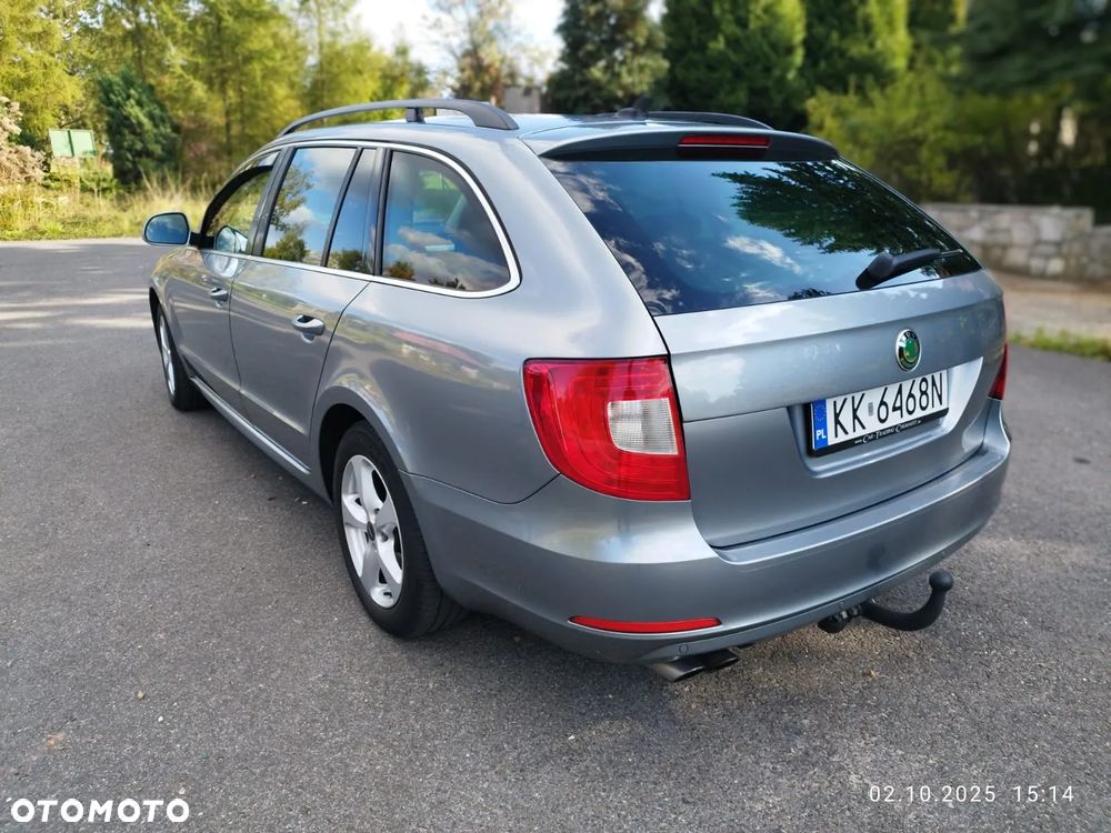 Skoda Superb 2.0 TDI DSG Comfort - 4