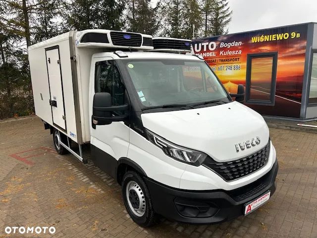 Iveco 35S16 chłodnia czterokomorowa - 18