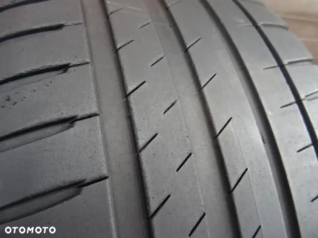 235/35/ZR19 91Y Michelin Pilot Sport 4 - 5