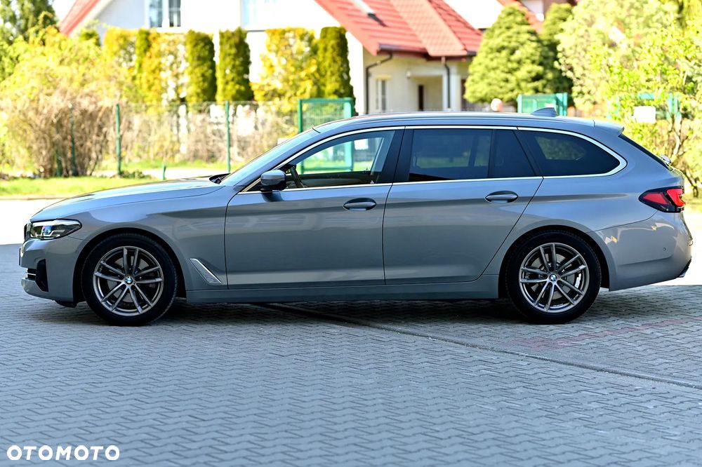 BMW Seria 5 520i - 10