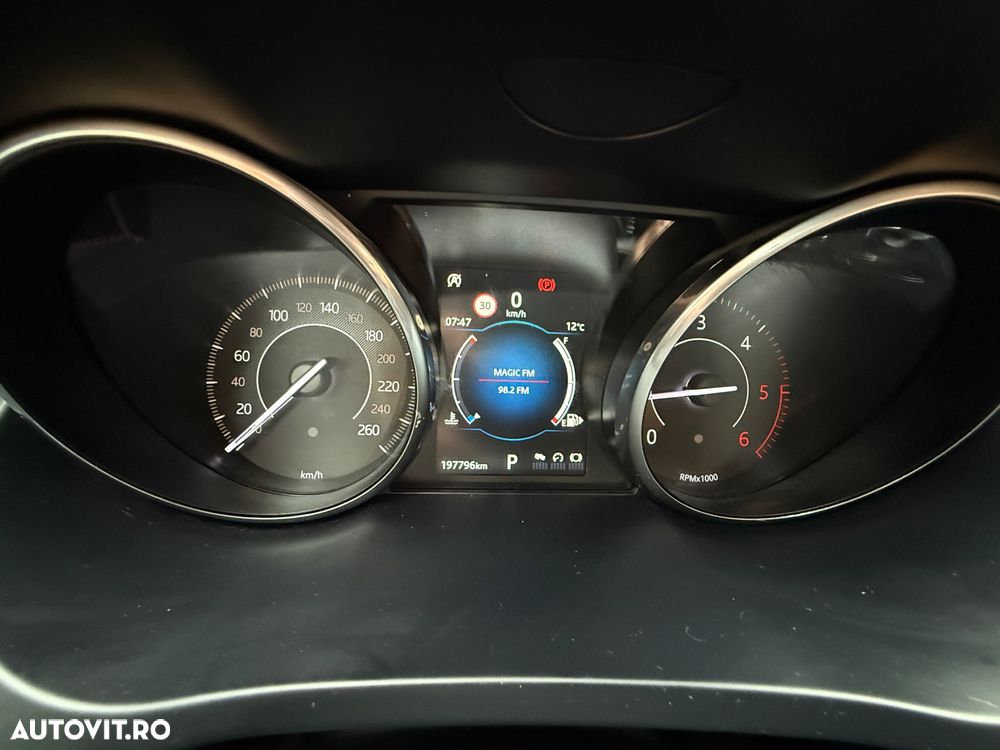 Jaguar E-Pace D180 AWD Aut. R-Dynamic HSE - 37