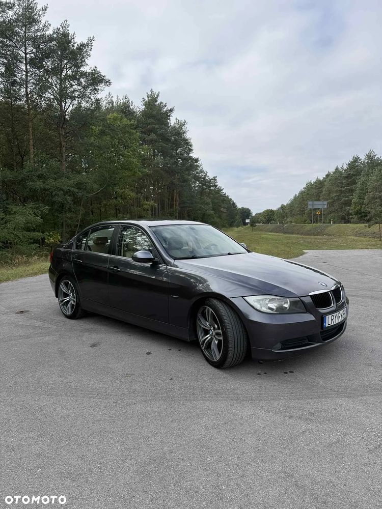BMW Seria 3 318i - 8