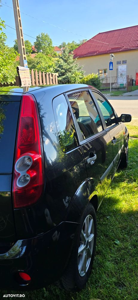Ford Fiesta 1.4 Trend - 4