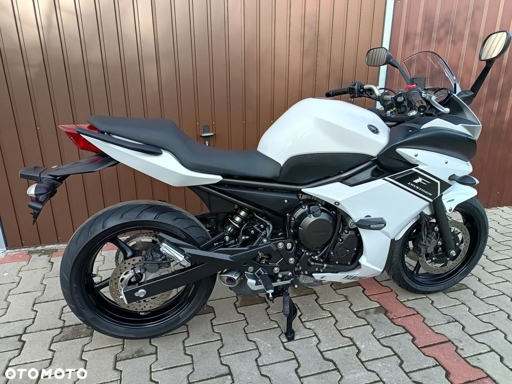 Yamaha XJ - 4
