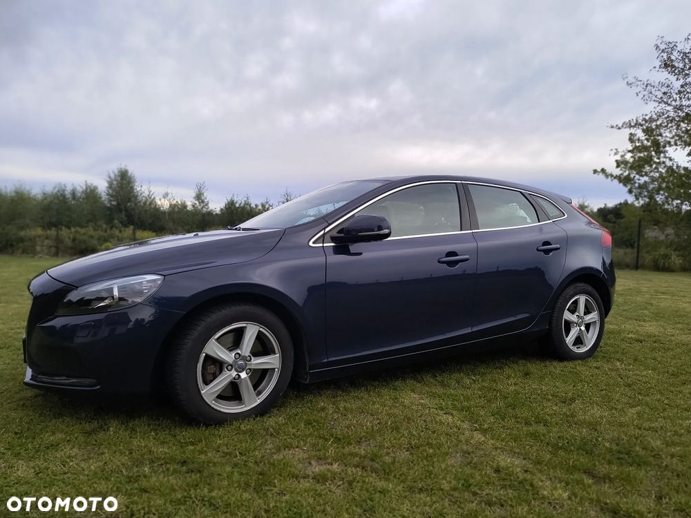 Volvo V40 D4 Drive-E Momentum - 4