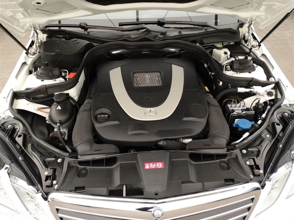 Mercedes-Benz Klasa E 500 Avantgarde - 38