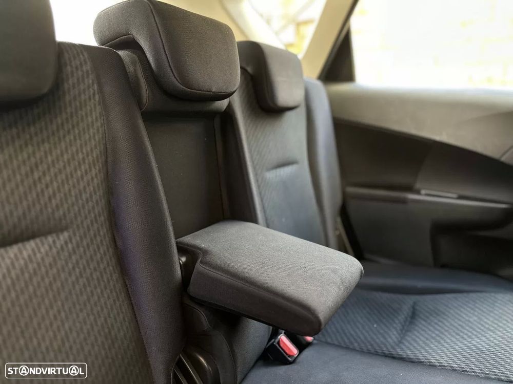 Toyota Verso-S 1.33 VVT-i Exclusive+Navi - 14