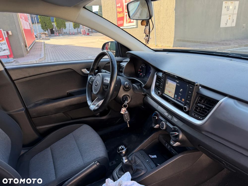 Kia Stonic 1.2 L - 14