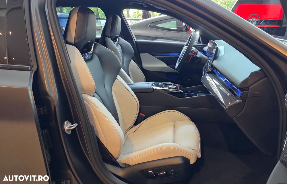 BMW M5 xDrive AT PHEV - 13