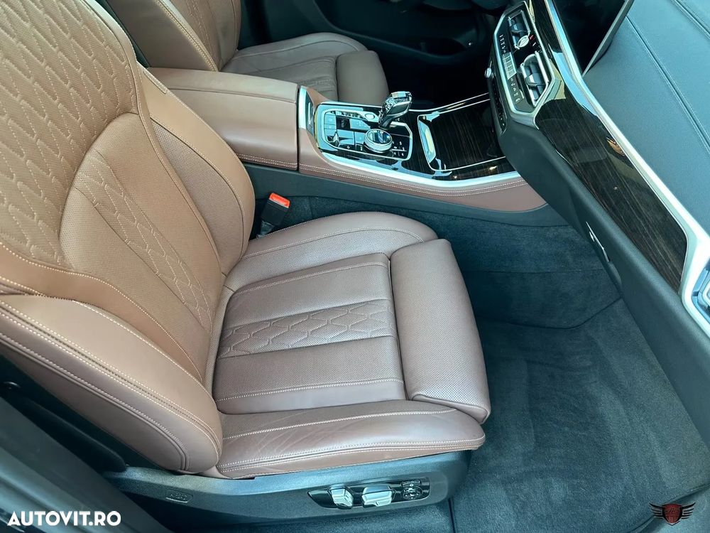 BMW X5 xDrive45e - 32