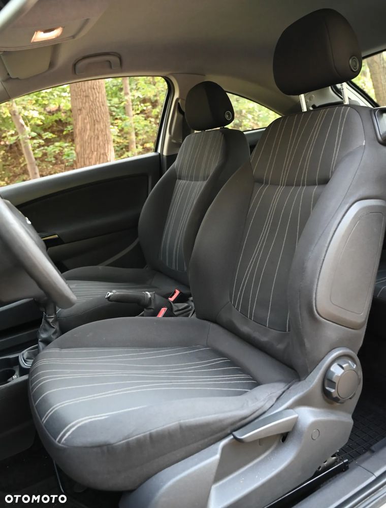 Opel Corsa - 28