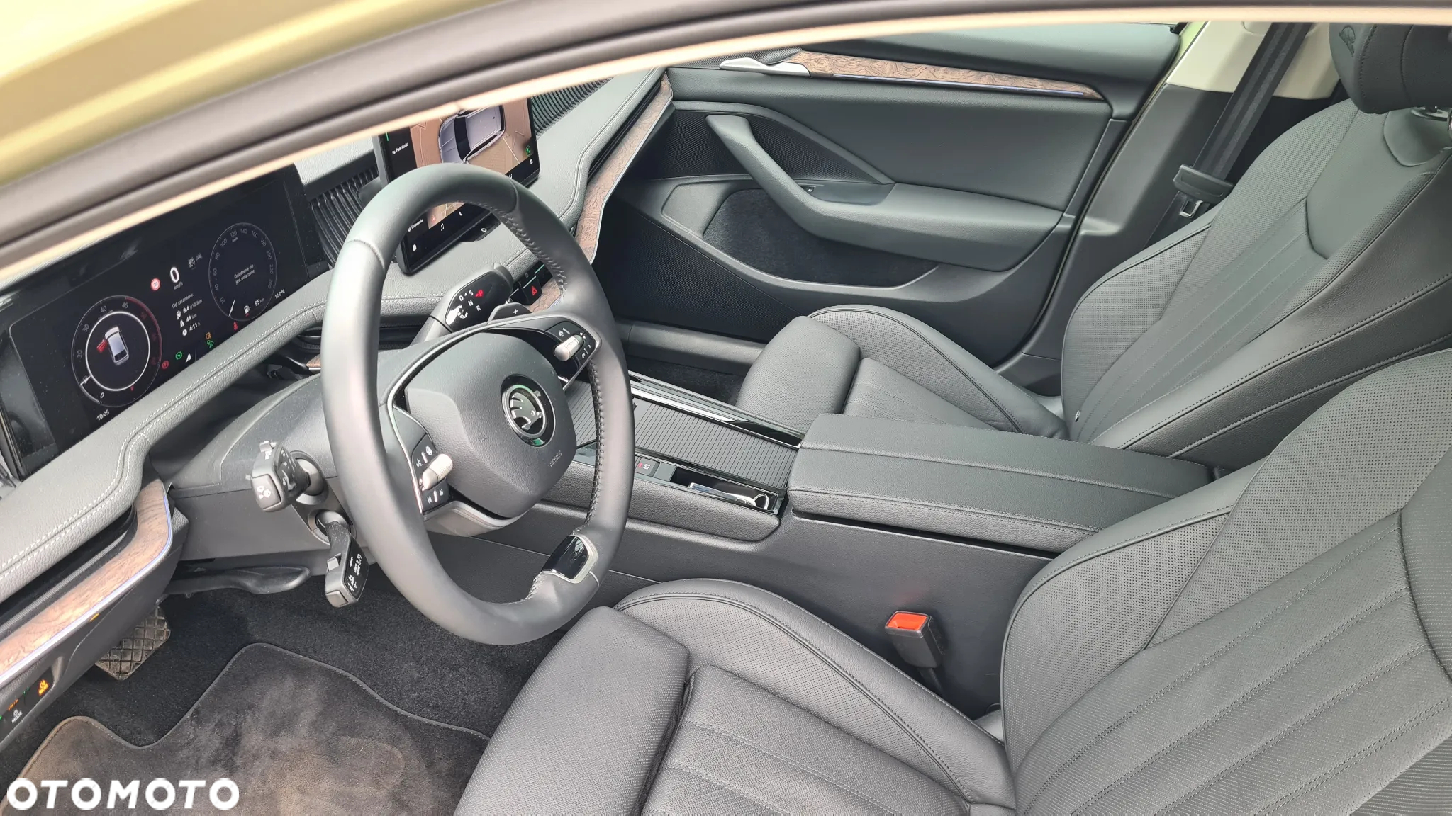 Skoda Superb 2.0 TDI SCR 4x4 L&K DSG - 10