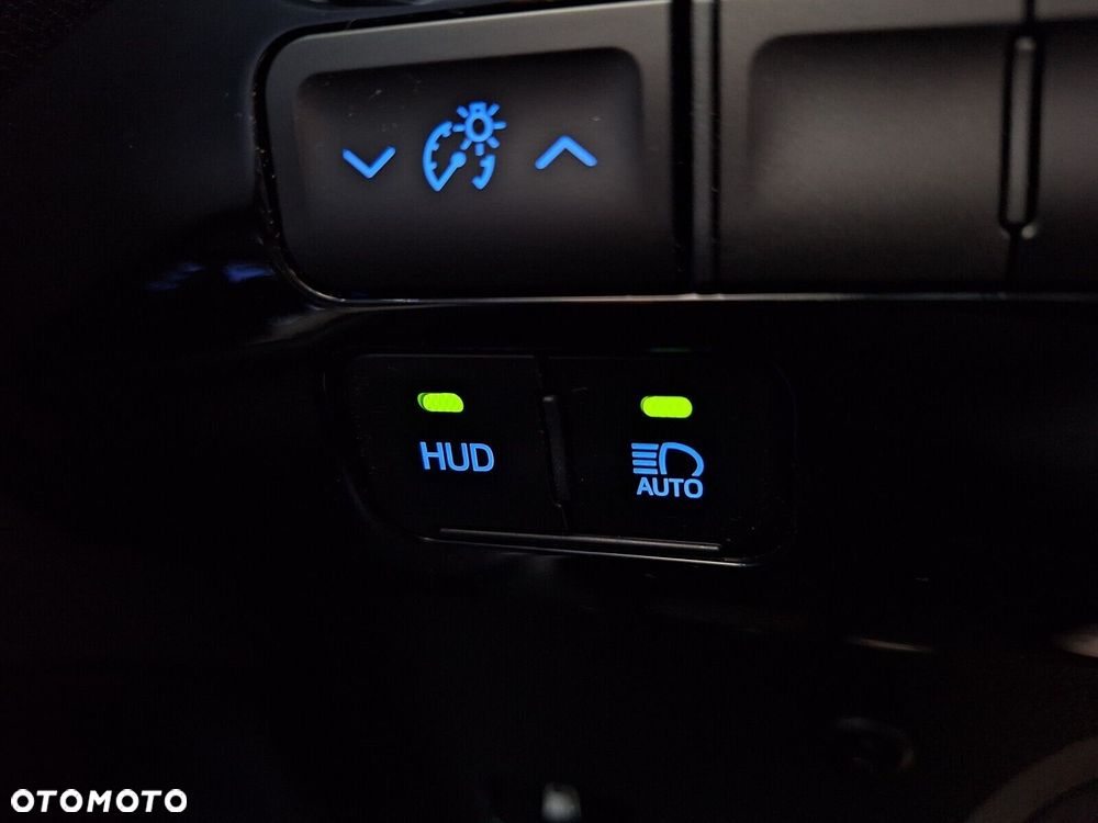 Toyota Prius 1.8 Hybrid Comfort - 33