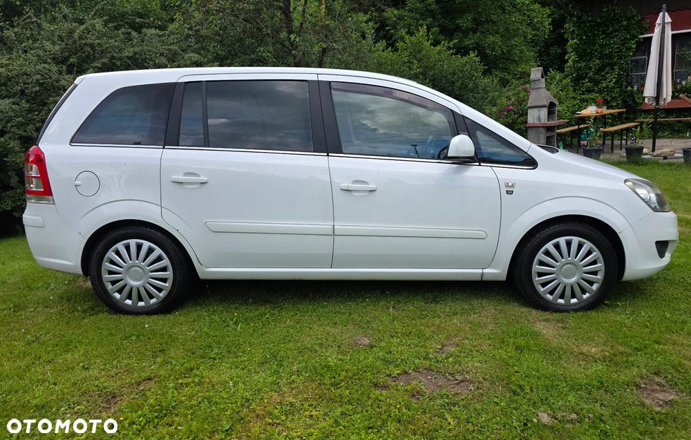 Opel Zafira - 8