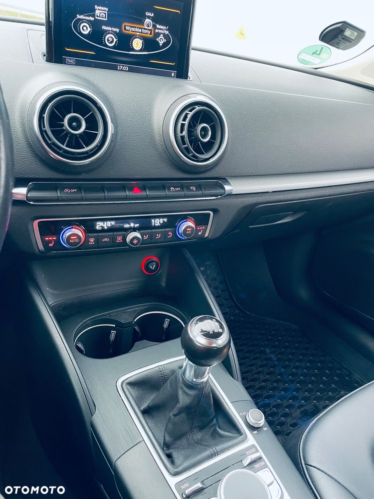 Audi A3 Sportback - 32
