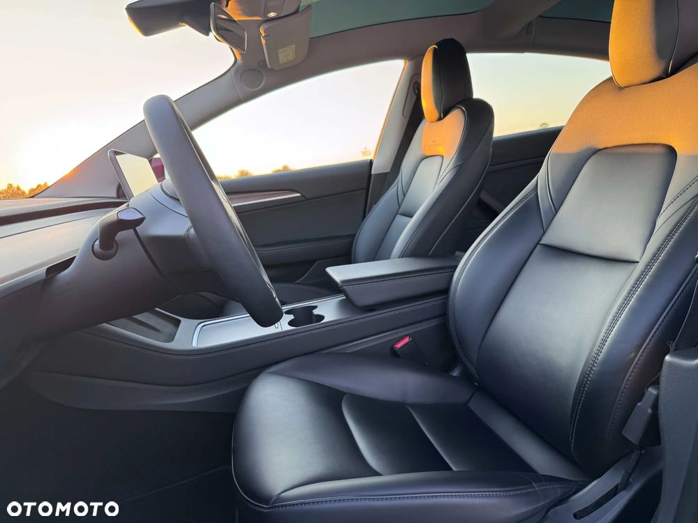 Tesla Model 3 Performance AWD - 13