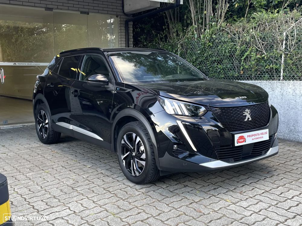 Peugeot e-2008 GT Pack - 4