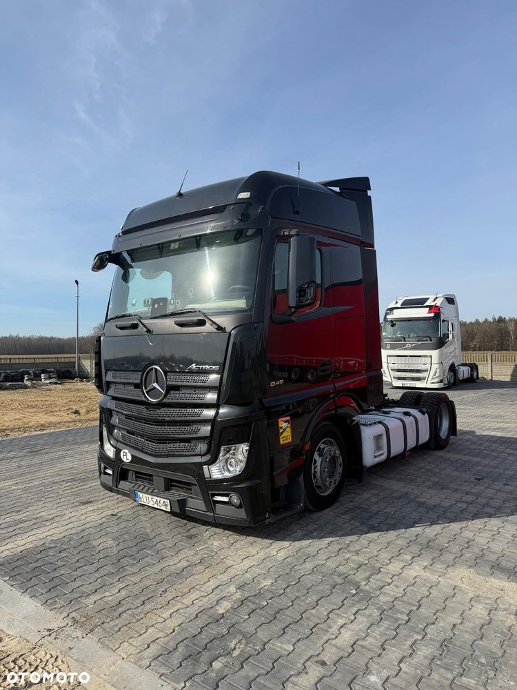 Mercedes-Benz Actros - 3