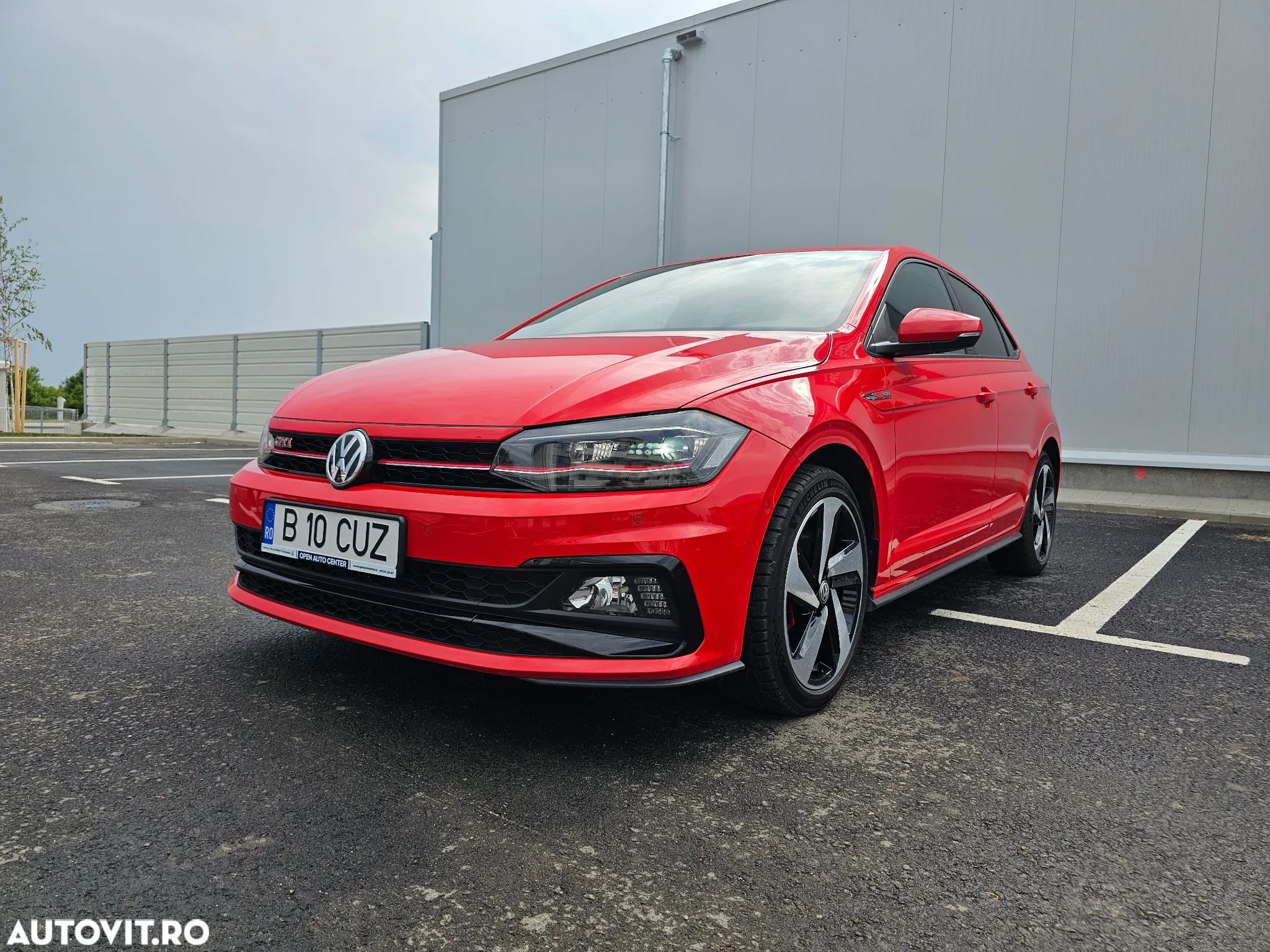 Volkswagen Polo 2.0 TSI OPF DSG GTI - 1