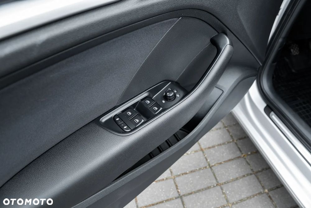Audi A3 Sportback 1.8 TFSI Attraction - 34