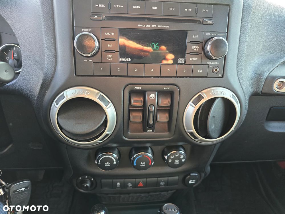 Jeep Wrangler Unlimited 3.6 Automatik Sahara - 26